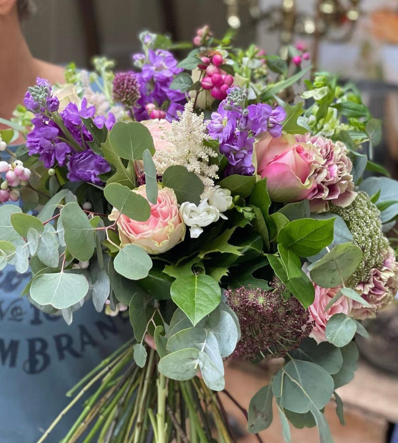 Signature Hand Tied Bouquet Workshop Cotswolds 21st September 2024